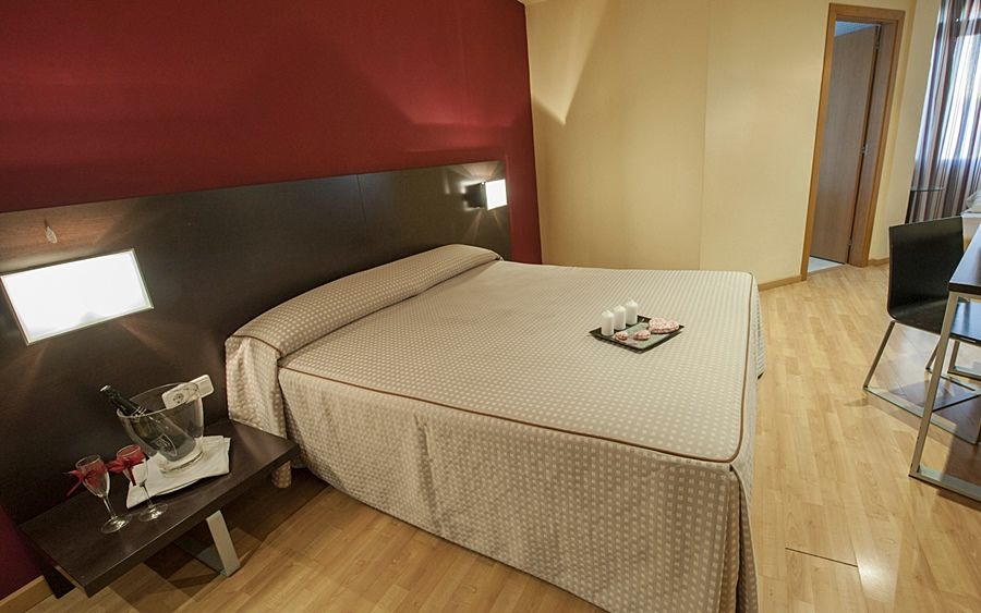 Hotel El Bruc Luaran gambar
