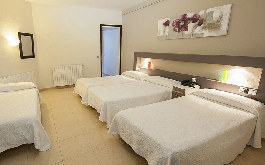 Hotel El Bruc Luaran gambar