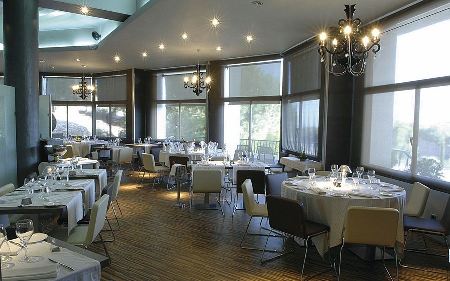 Hotel El Bruc Luaran gambar